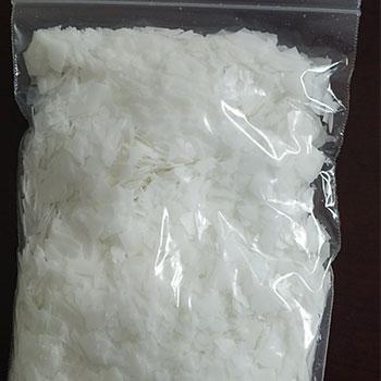 Poly(ethylene glycol) distearate CAS 9005-08-7